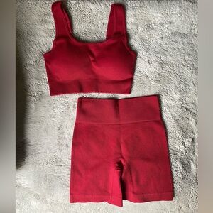 QQQ Red amazon workout set (Size Small)